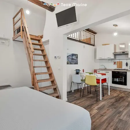 Maestrale 11, Terre Marine